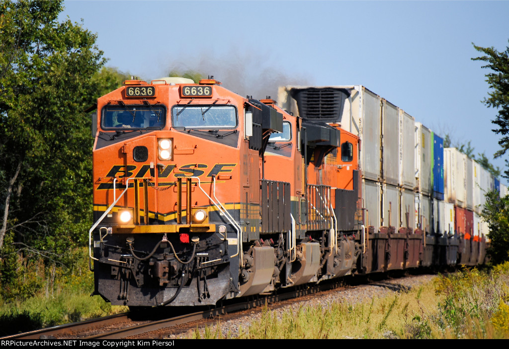 BNSF 6636